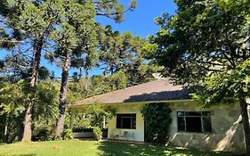 Memora Guesthouse Bateias - Casa Inteira e quartos em chácara